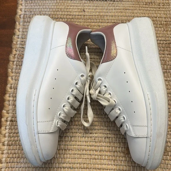 Alexander McQueen Oversized Women's White and Pink Sneakers - Picture 7 of 16